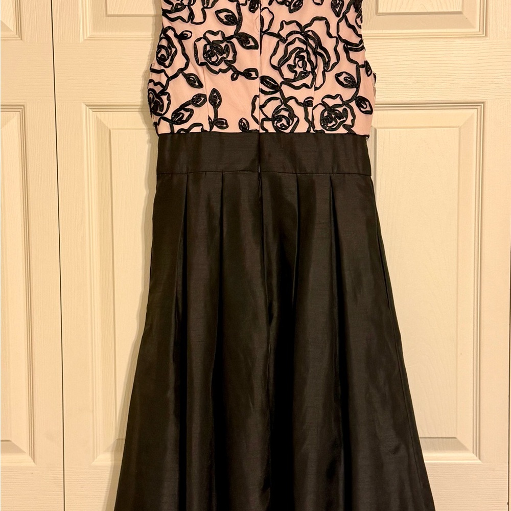 Jessica Howard Pink and Black Floral Formal Dress